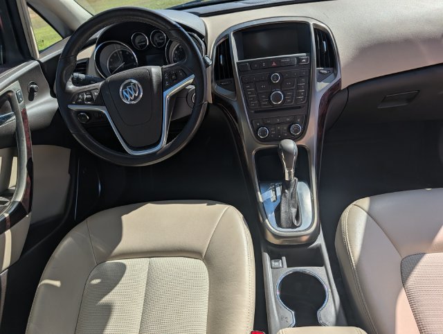 Used 2014 Buick Verano Convenience FWD image 10