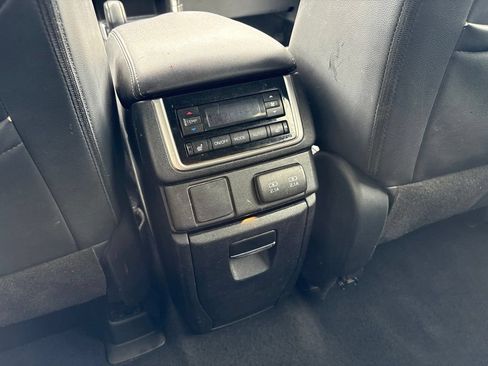 Used 2021 Subaru Ascent Limited w/ Technology Package AWD/4WD image 25