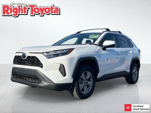 Certified 2022 Toyota RAV4 XLE w/ Convenience Package AWD/4WD image 1