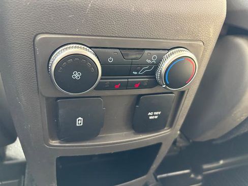 Used 2020 Ford Explorer Platinum image 20