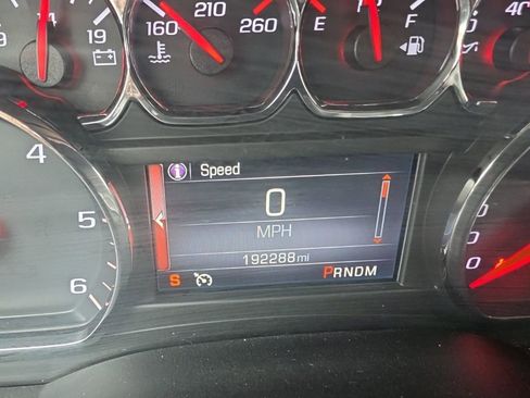 Used 2015 GMC Yukon SLT w/ HD Trailering Package image 9