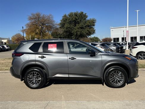 Certified 2023 Nissan Rogue S image 3