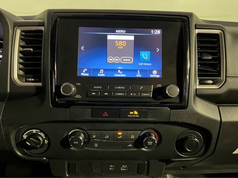Certified 2022 Nissan Frontier SV image 11