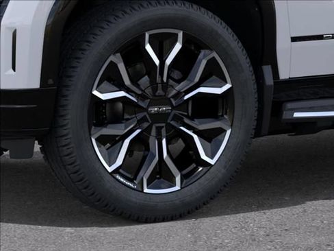 New 2026 GMC Sierra EV Denali AWD/4WD image 9