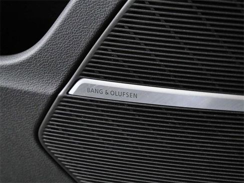 Used 2021 Audi Q8 Premium Plus w/ Premium Plus Package image 30