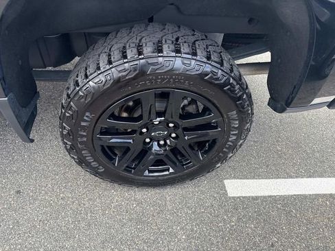 Used 2024 Chevrolet Silverado 1500 LT Trail Boss w/ LT Trail Boss Premium Package image 16