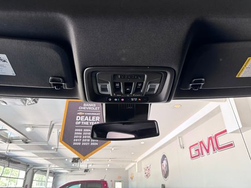 Certified 2024 GMC Sierra 1500 AT4 w/ AT4 Preferred Package AWD/4WD image 29