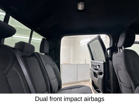 Used 2025 RAM 1500 Big Horn AWD/4WD image 30