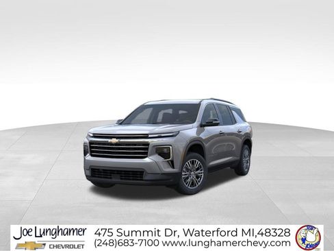 New 2026 Chevrolet Traverse LT w/ Driver Confidence Package AWD/4WD image 8