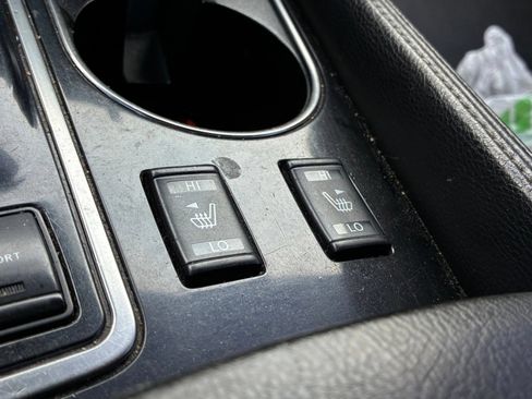 Used 2021 Nissan Maxima 3.5 SV w/ Floor Mat Group FWD image 12