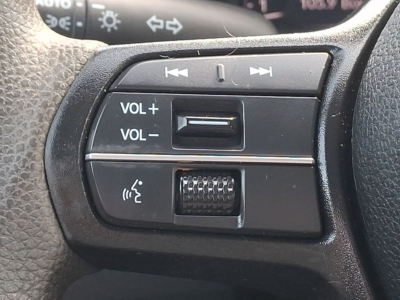 Used 2023 Honda Accord EX image 21
