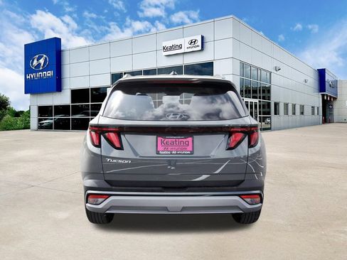 Certified 2025 Hyundai Tucson SEL FWD image 6