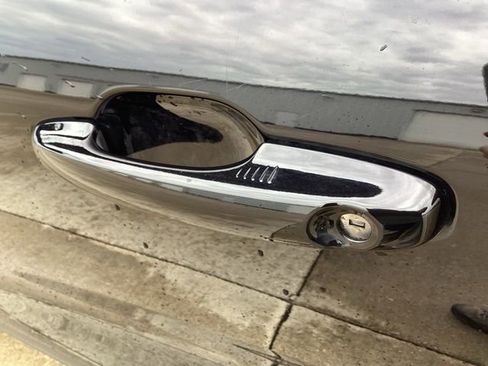 Used 2020 Ford Escape Titanium w/ Titanium Premium Package 2.0 image 28