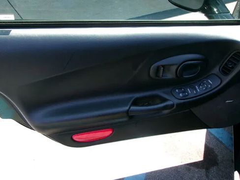 Used 2001 Chevrolet Corvette Z06 RWD image 14