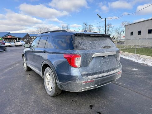 Used 2020 Ford Explorer XLT w/ Equipment Group 202A image 7