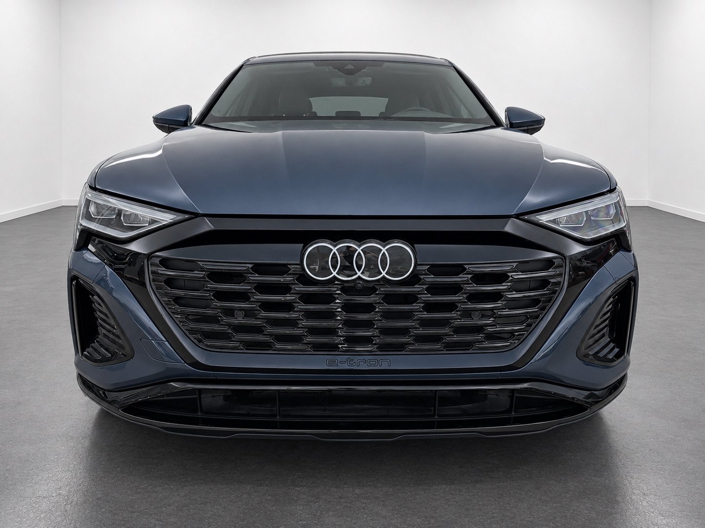 Used 2024 Audi Q8 e-tron Premium Plus w/ Premium Plus Package AWD/4WD image 8