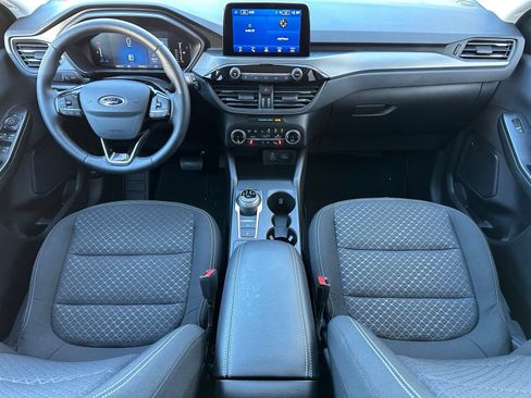 Used 2023 Ford Escape Active AWD/4WD image 2