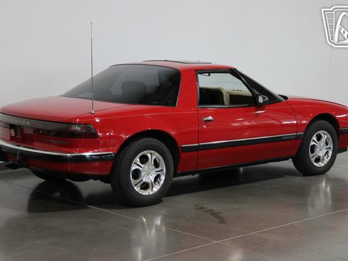 Used 1989 Buick Reatta Coupe image 20