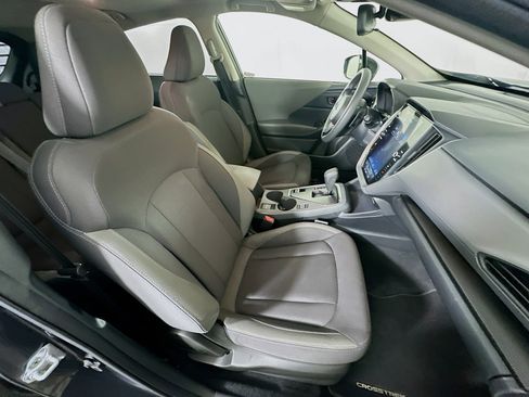 Used 2025 Subaru Crosstrek 2.0i Premium image 29