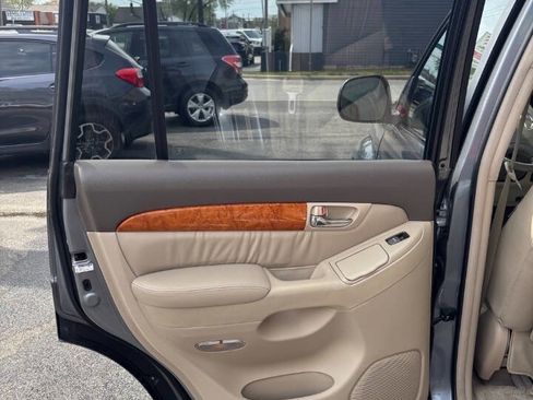 Used 2004 Lexus GX 470 AWD/4WD image 11