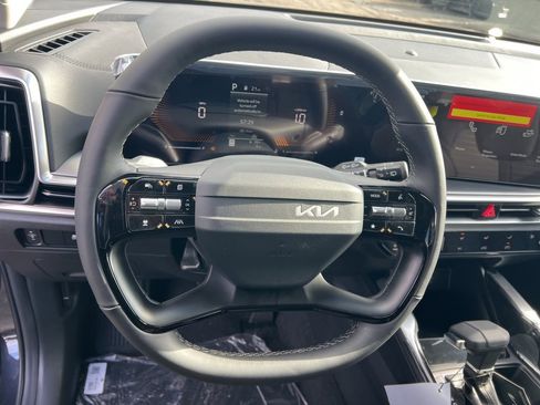 New 2026 Kia Sorento LX image 9