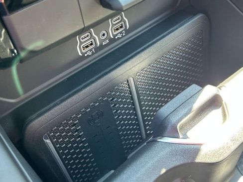 New 2026 RAM 1500 Laramie AWD/4WD image 45