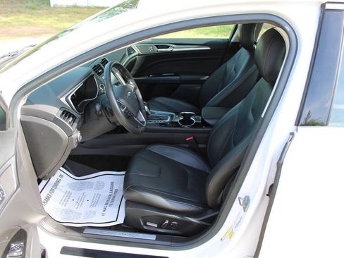 Used 2014 Ford Fusion Titanium image 16