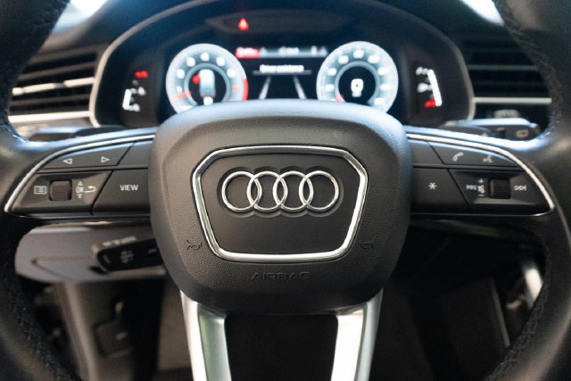 Used 2023 Audi Q7 3.0T Premium Plus AWD/4WD image 25