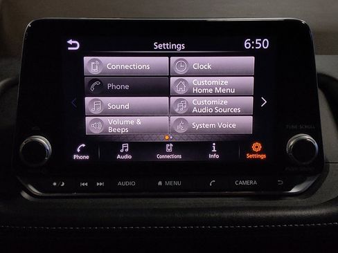 Used 2021 Nissan Rogue S FWD image 25