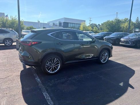 Used 2025 Lexus NX 350h AWD w/ Premium Package image 19