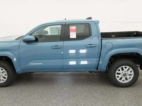 New 2026 Toyota Tacoma SR5 image 3