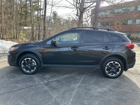 Used 2023 Subaru Crosstrek 2.0i Premium image 9