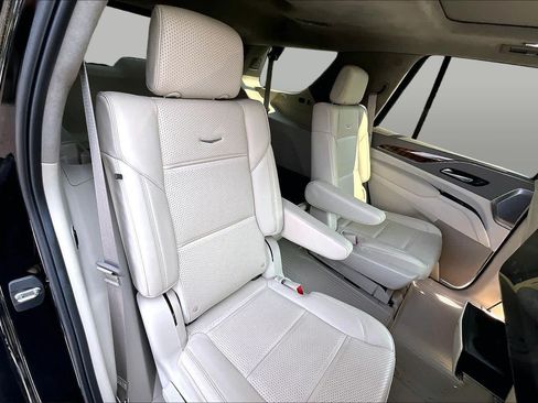 Used 2024 Cadillac Escalade Sport Platinum w/ LPO, ONYX Package AWD/4WD image 20