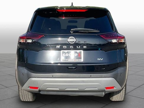 Used 2022 Nissan Rogue SV FWD image 5