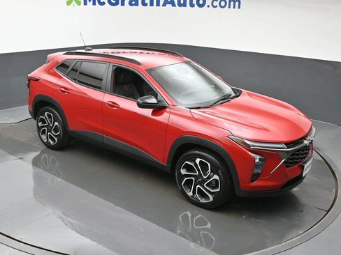 New 2026 Chevrolet Trax RS w/ Driver Confidence Package image 3