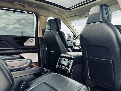 Used 2021 Lincoln Aviator Reserve w/ Equipment Group 202A image 26