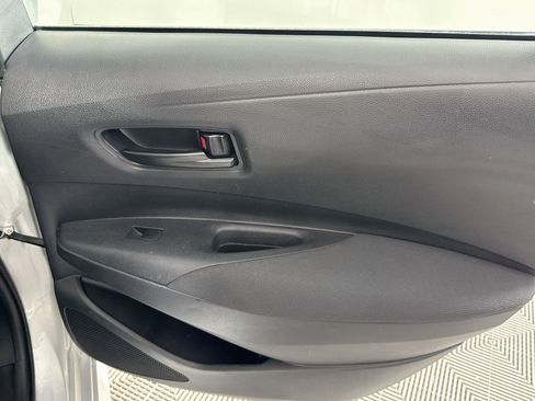 Used 2024 Toyota Corolla LE FWD image 25