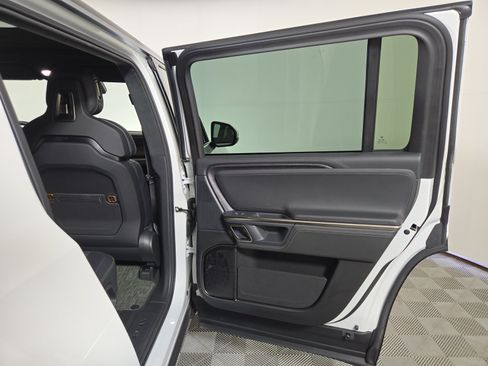 Used 2024 Rivian R1S Adventure AWD/4WD image 19