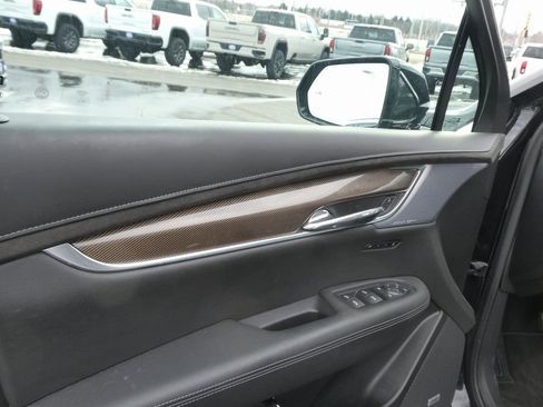 Used 2024 Cadillac XT6 Premium Luxury w/ Platinum Package image 6