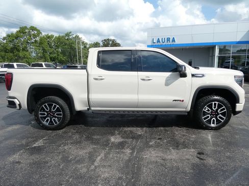 Certified 2026 GMC Sierra 1500 AT4 w/ AT4 Premium Package AWD/4WD image 4