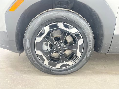 Used 2025 Hyundai Santa Fe SE image 23