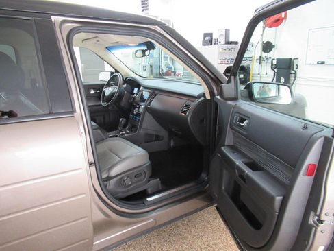 Used 2019 Ford Flex Limited w/ Limited Appearance Package image 22
