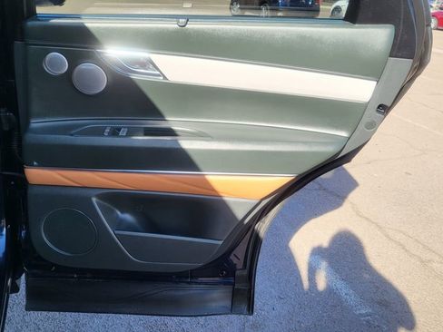 Used 2025 Genesis GV80 2.5T Advanced image 18