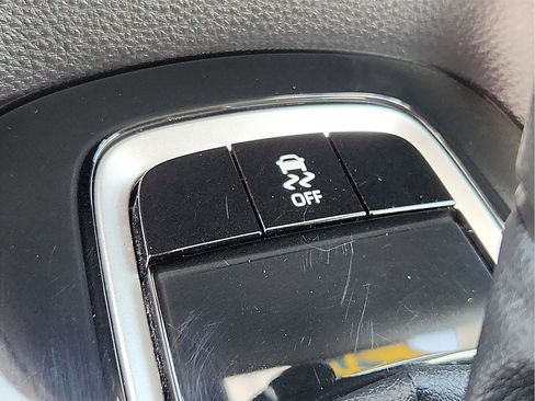 Used 2025 Toyota Corolla LE FWD image 20