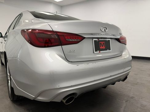 Used 2019 INFINITI Q50 Luxe w/ Essential Package (3.0T Luxe) AWD/4WD image 18