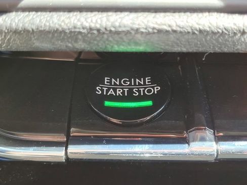 New 2025 Lincoln Corsair FWD w/ Equipment Group 101A image 23