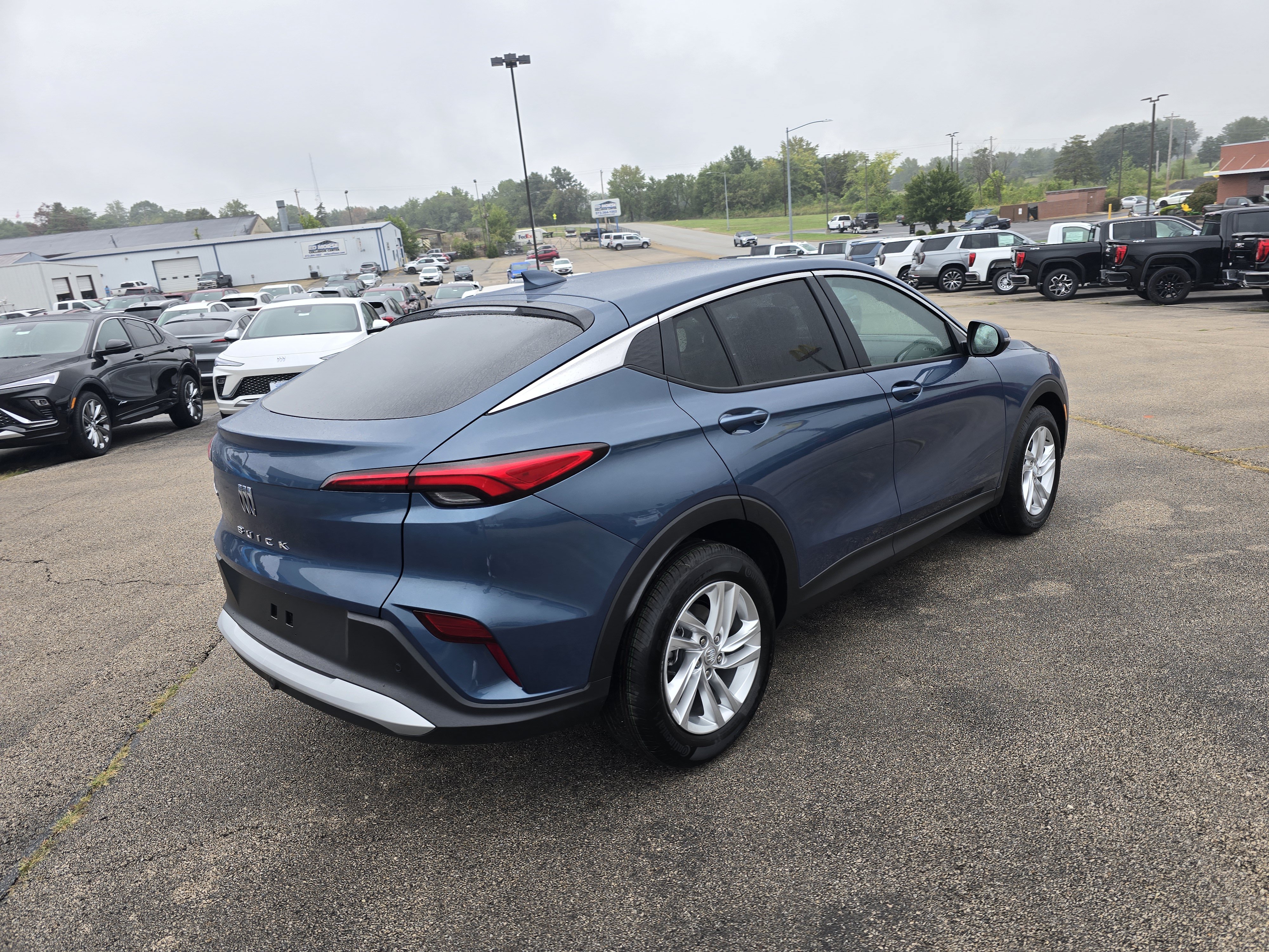 New 2026 Buick Envista Preferred w/ Convenience II Package FWD image 3