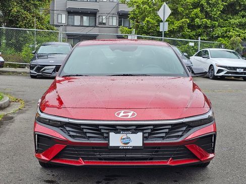 New 2025 Hyundai Elantra Sport image 2