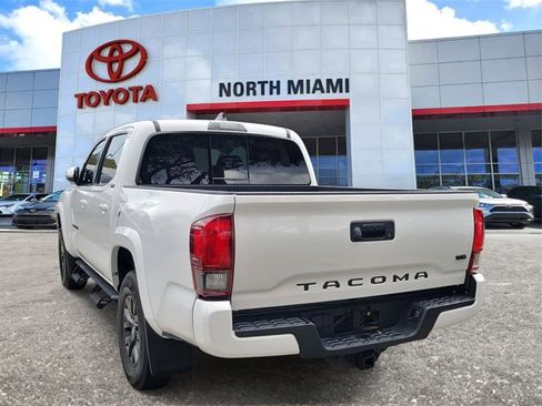 Used 2022 Toyota Tacoma SR5 image 3