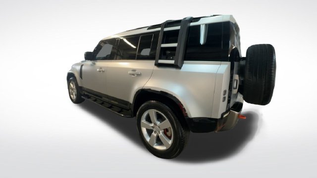 Used 2023 Land Rover Defender 110 X AWD/4WD image 7